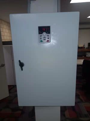 Guter Preis IP54 Inomax Variable Speed Drive VSD Einstellgeschwindigkeitsantrieb für HVAC und PID-Steuerung Online